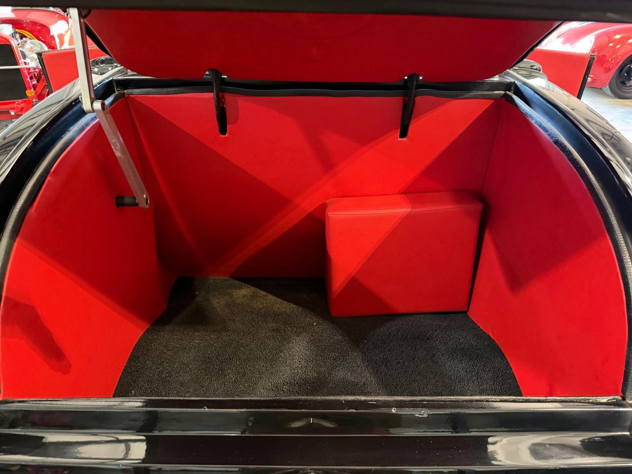 1932 Ford Model A Roadster