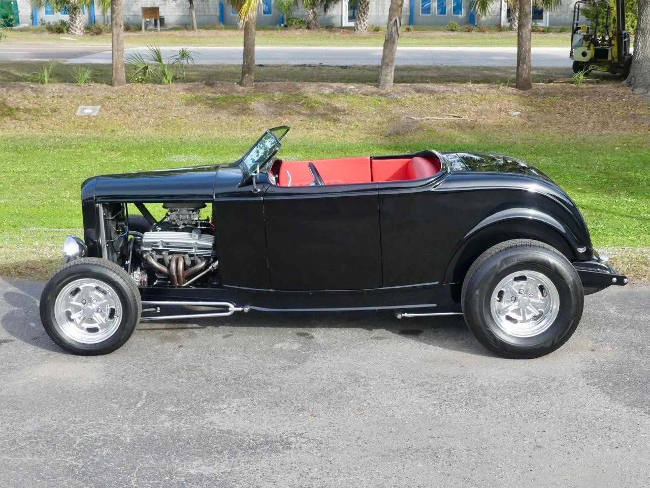 1932 Ford Model A Roadster