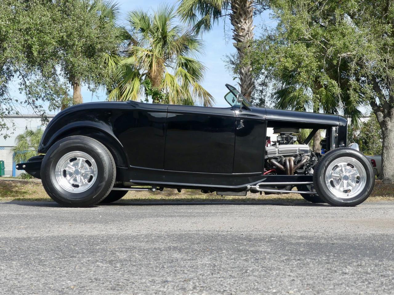 1932 Ford Model A Roadster