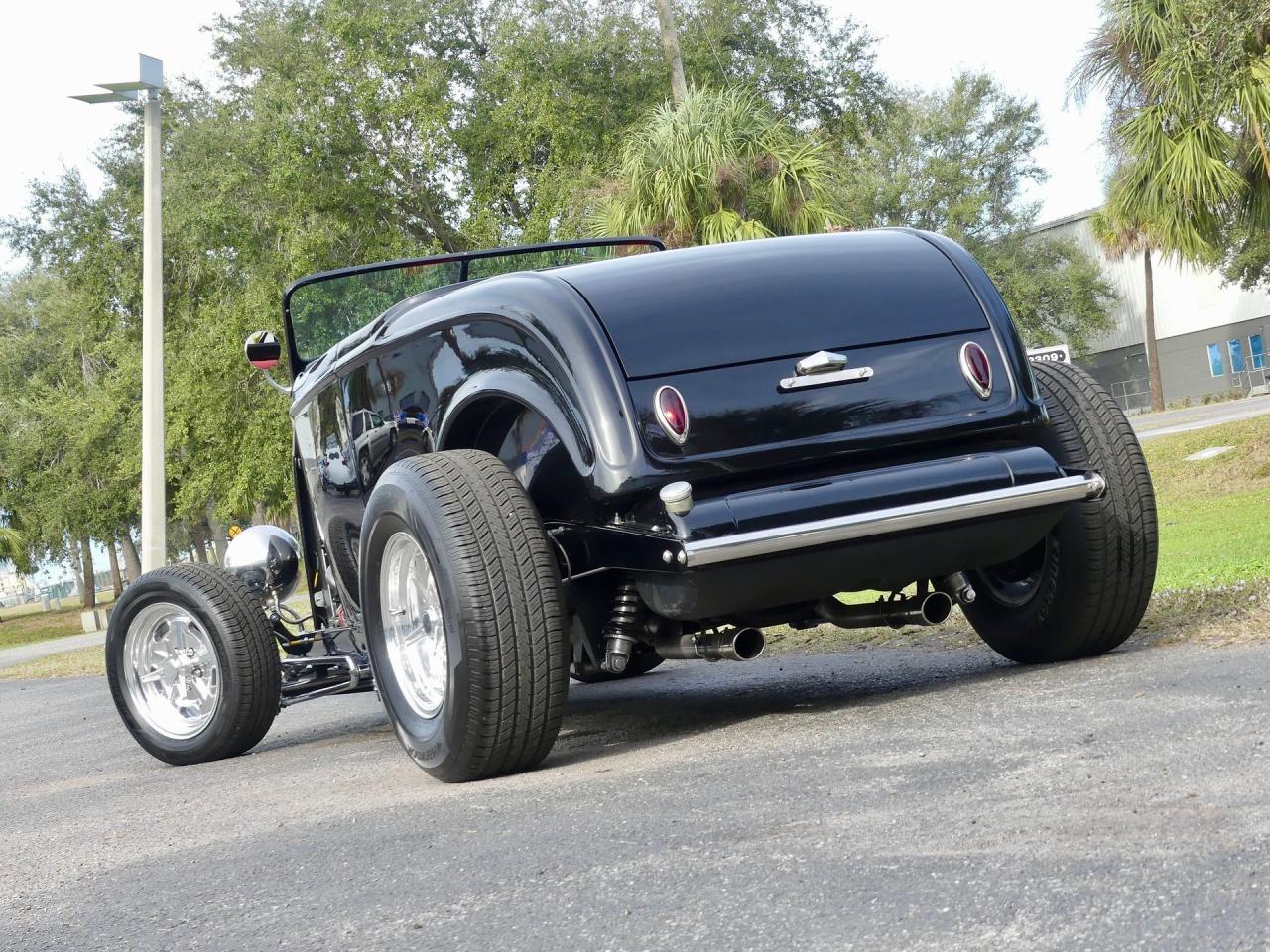1932 Ford Model A Roadster