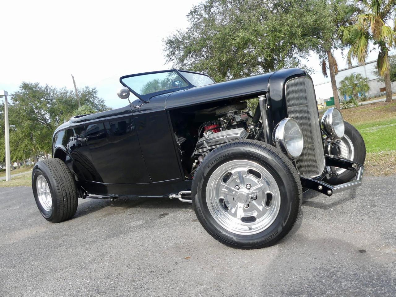 1932 Ford Model A Roadster
