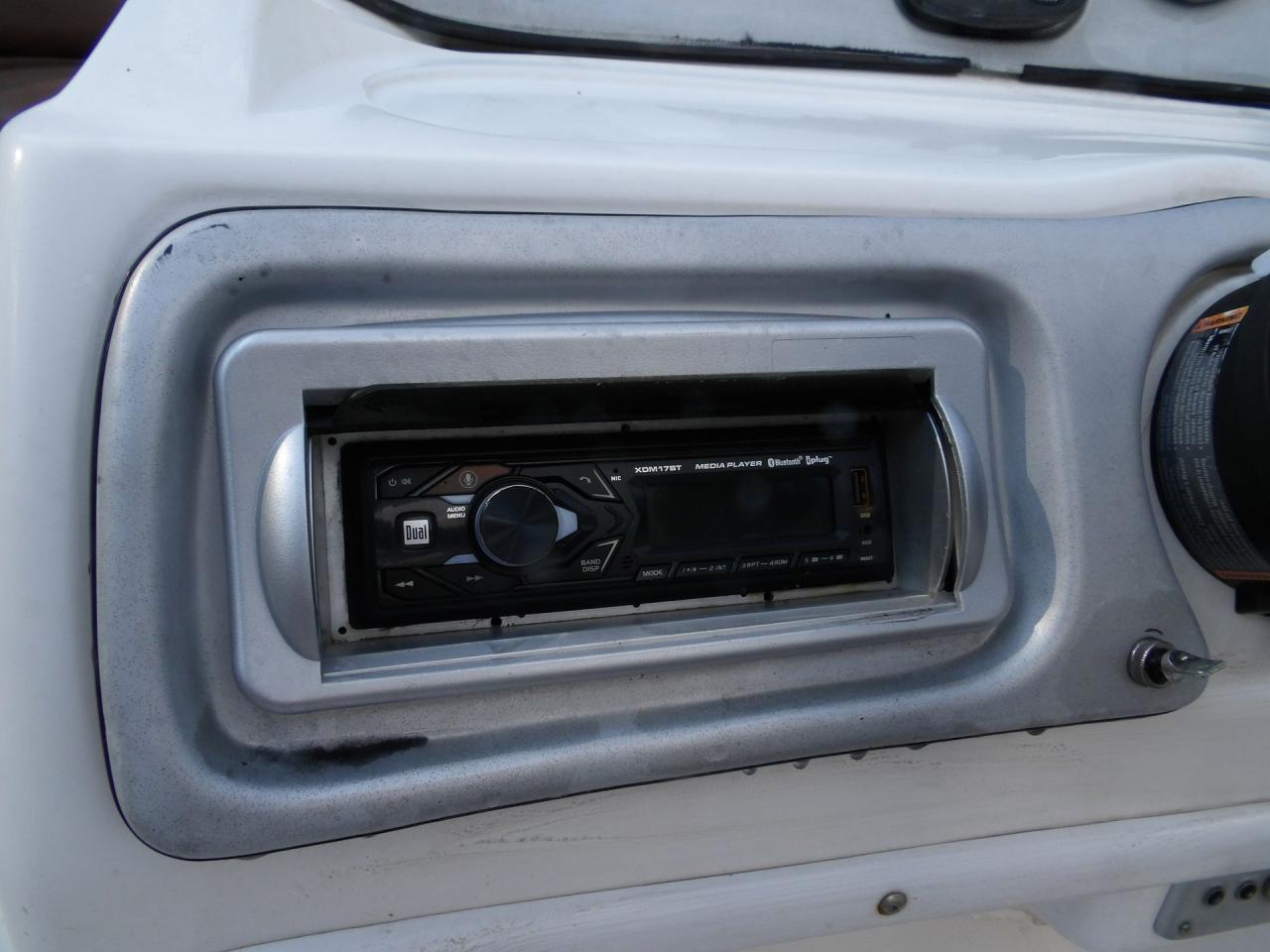 2013 Hurricane Sun Deck 203 Sport