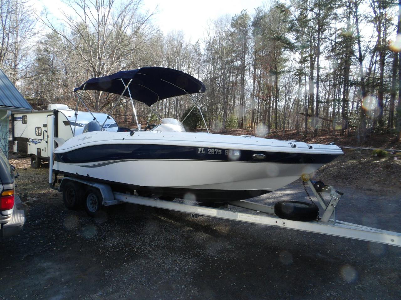 2013 Hurricane Sun Deck 203 Sport