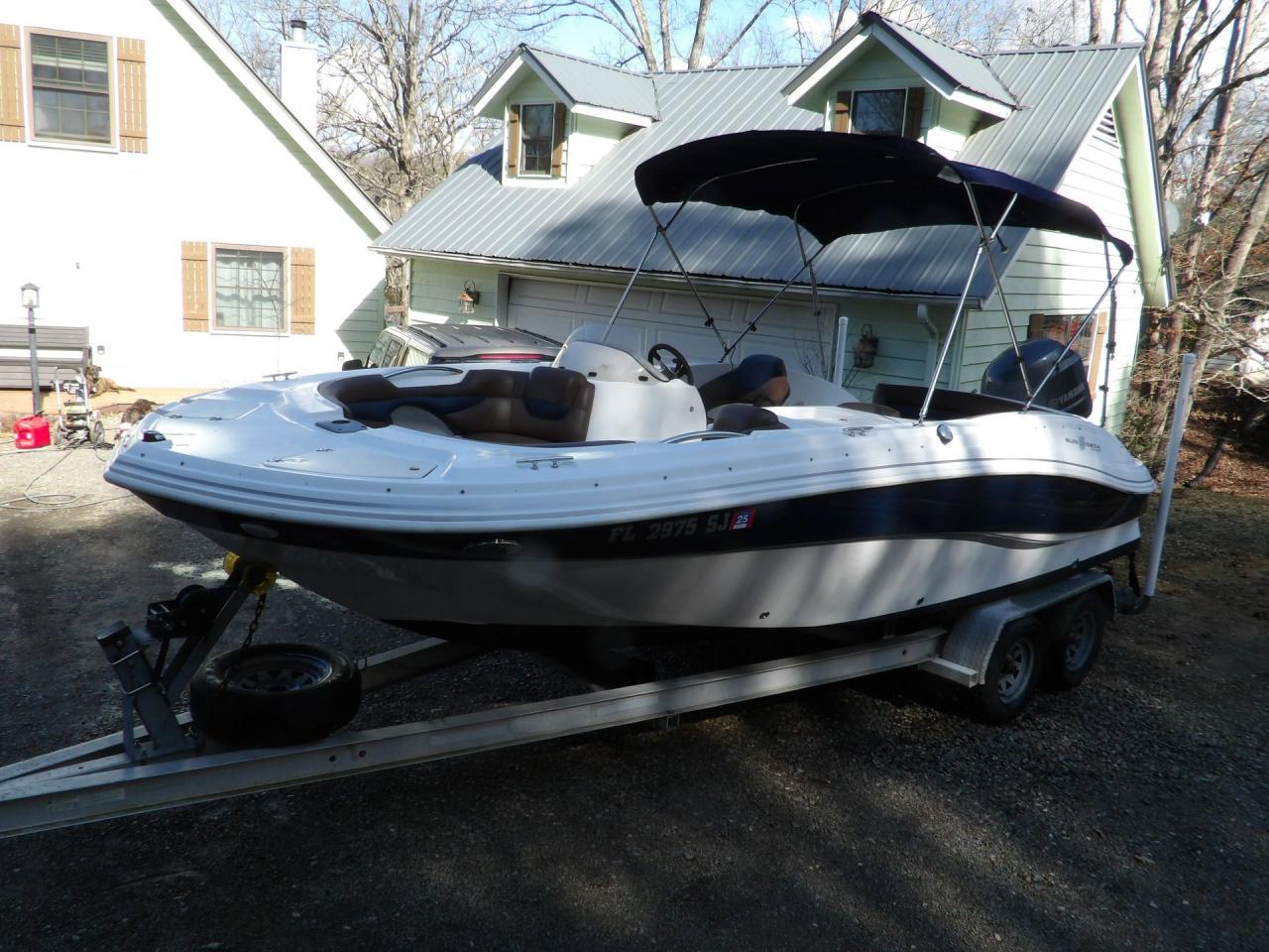 2013 Hurricane Sun Deck 203 Sport