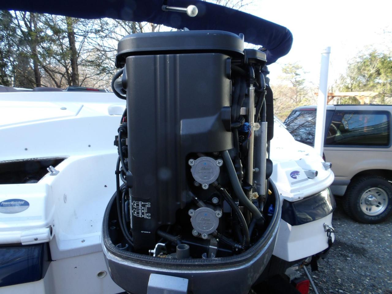 2013 Hurricane Sun Deck 203 Sport