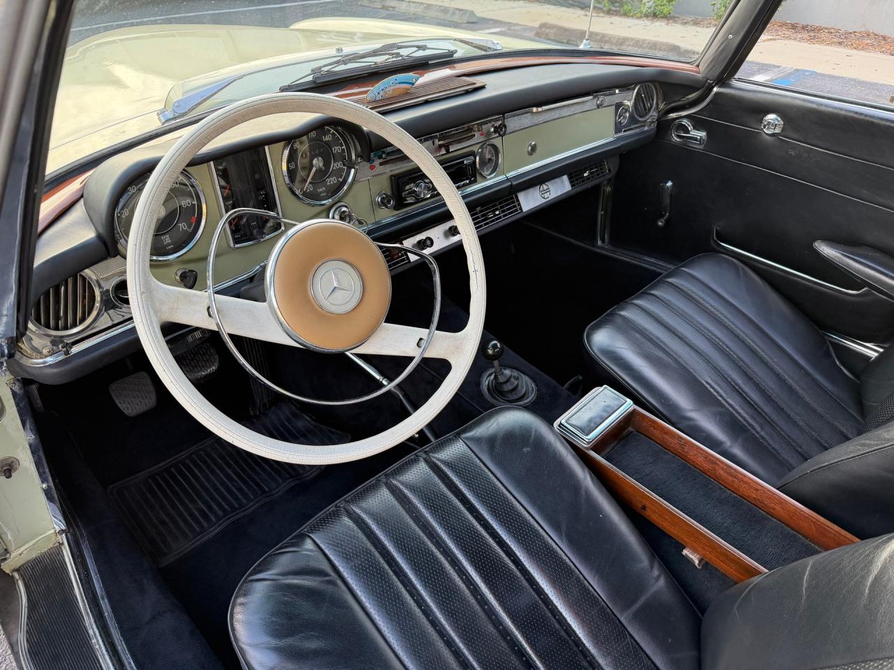1964 Mercedes - Benz 230SL