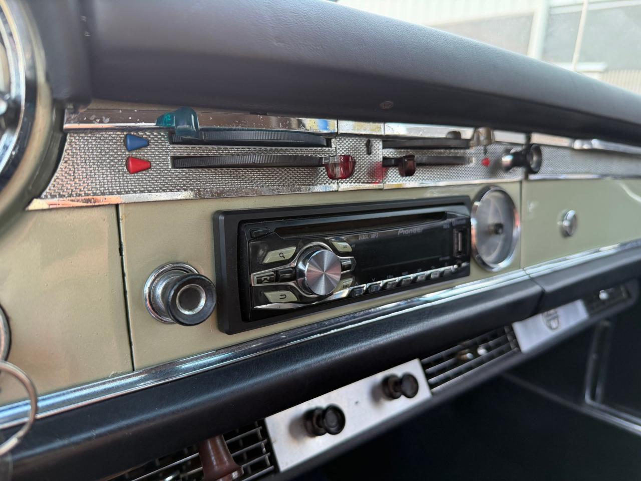 1964 Mercedes - Benz 230SL