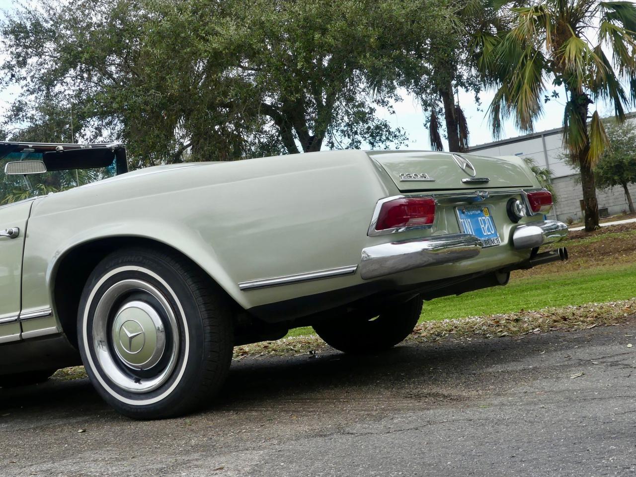 1964 Mercedes - Benz 230SL
