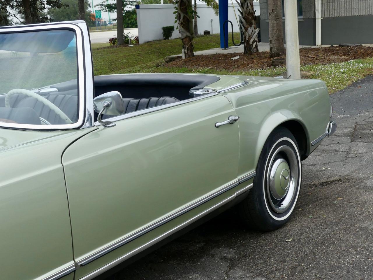 1964 Mercedes - Benz 230SL