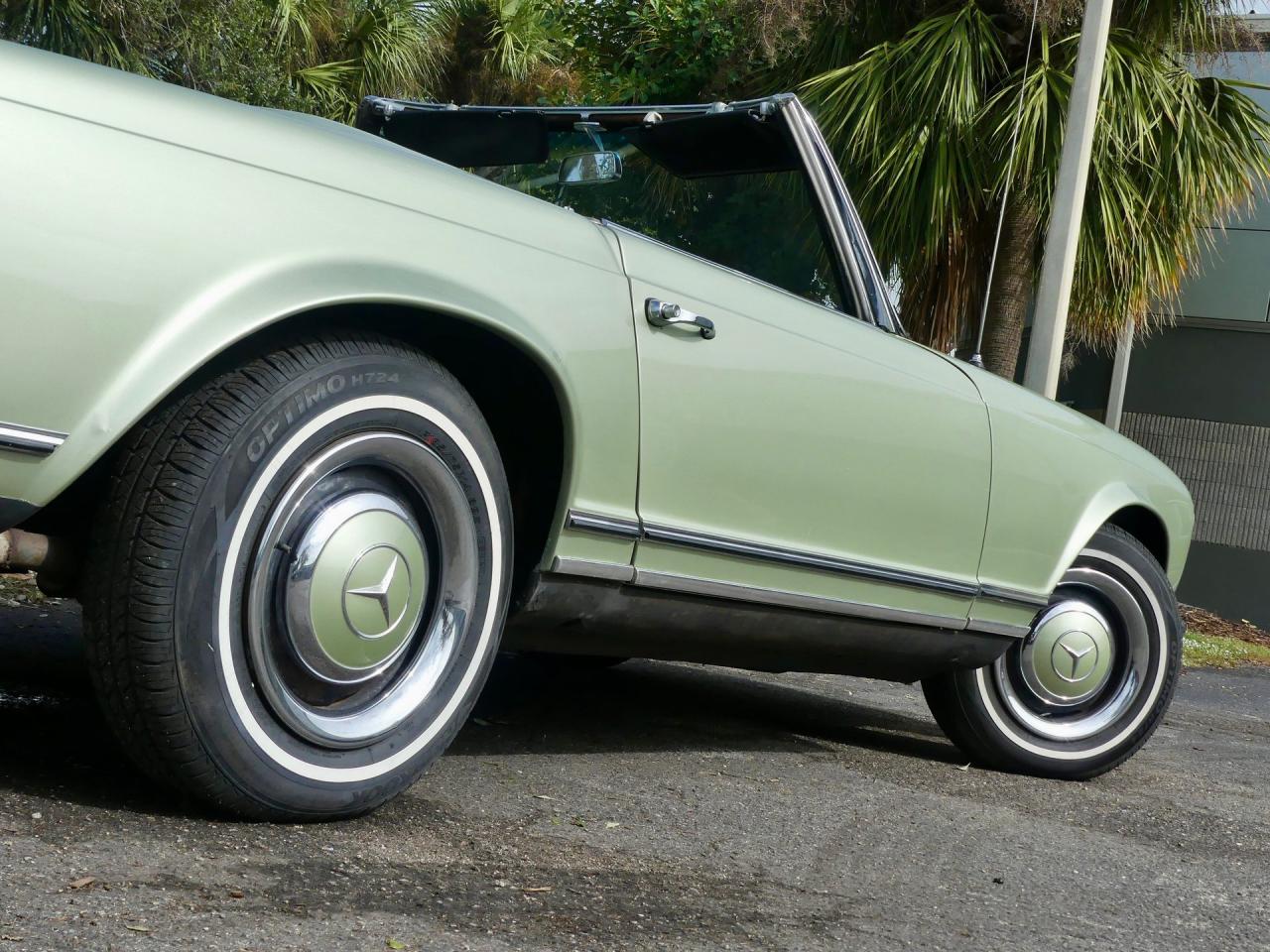 1964 Mercedes - Benz 230SL