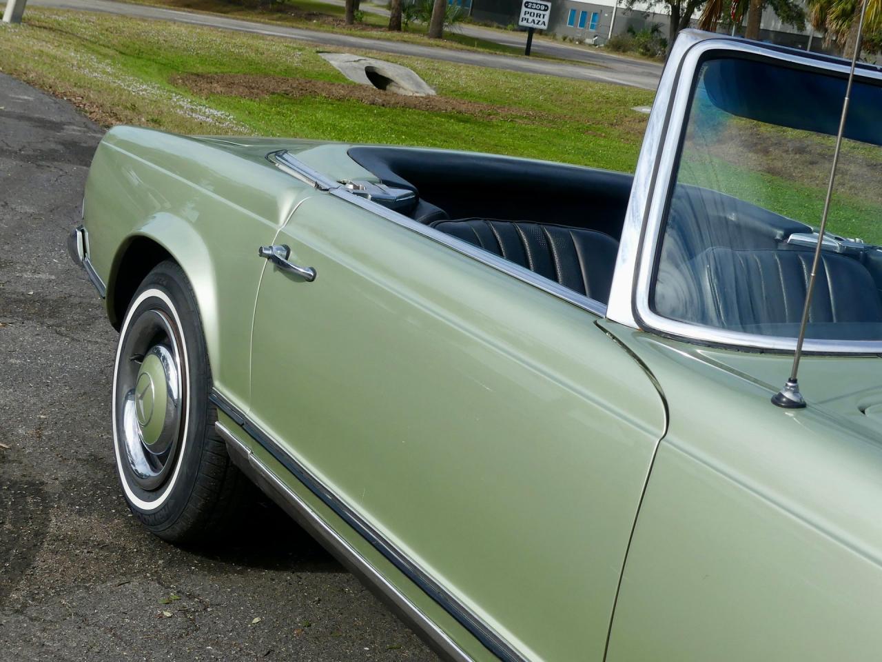 1964 Mercedes - Benz 230SL