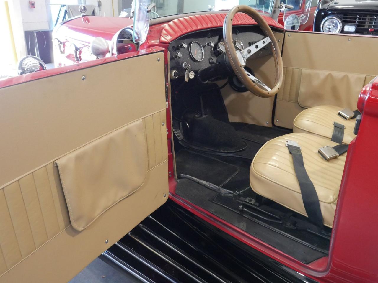 1929 Ford Phaeton Glassic Replica