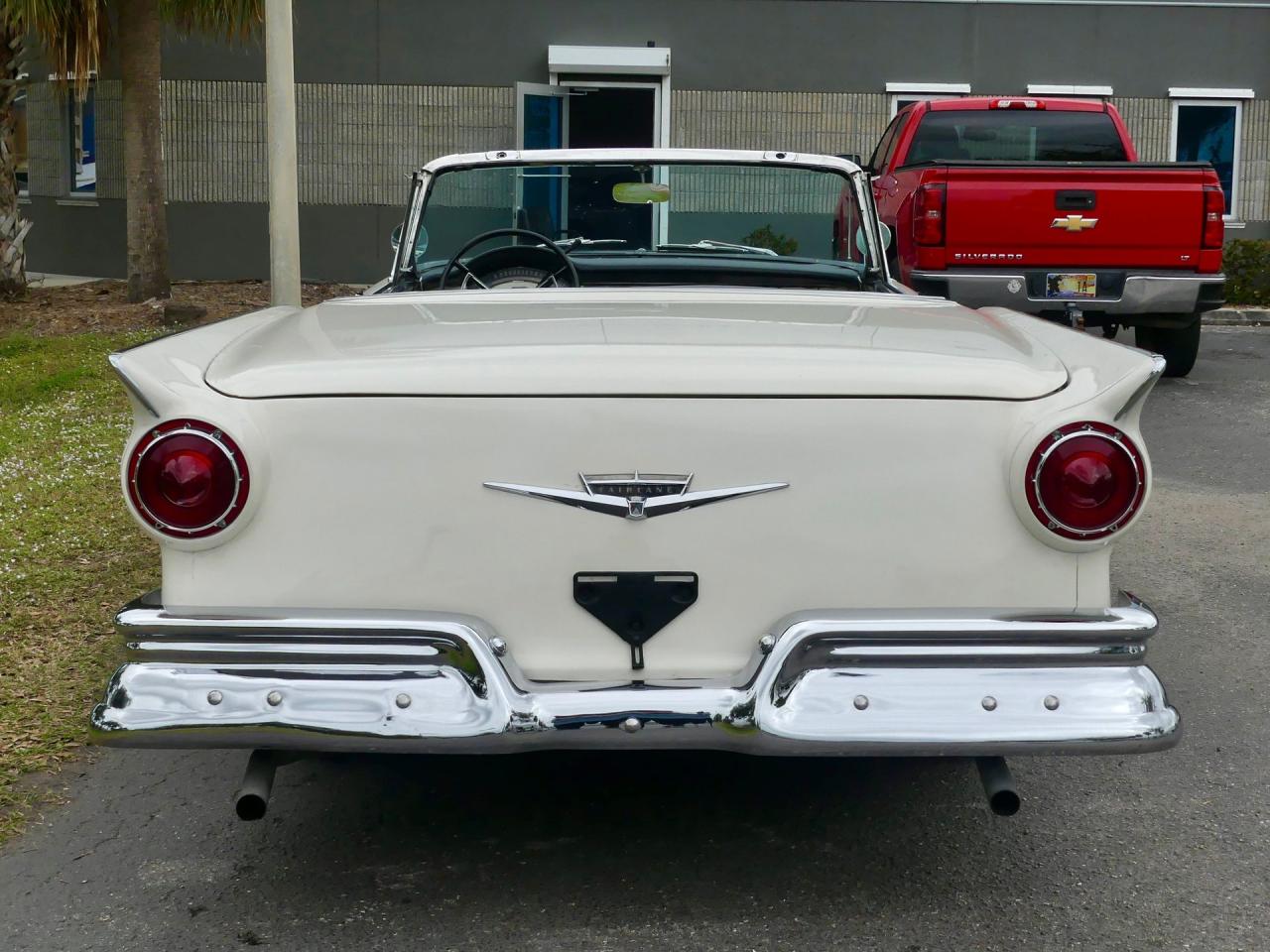 1957 Ford Fairlane Skyliner