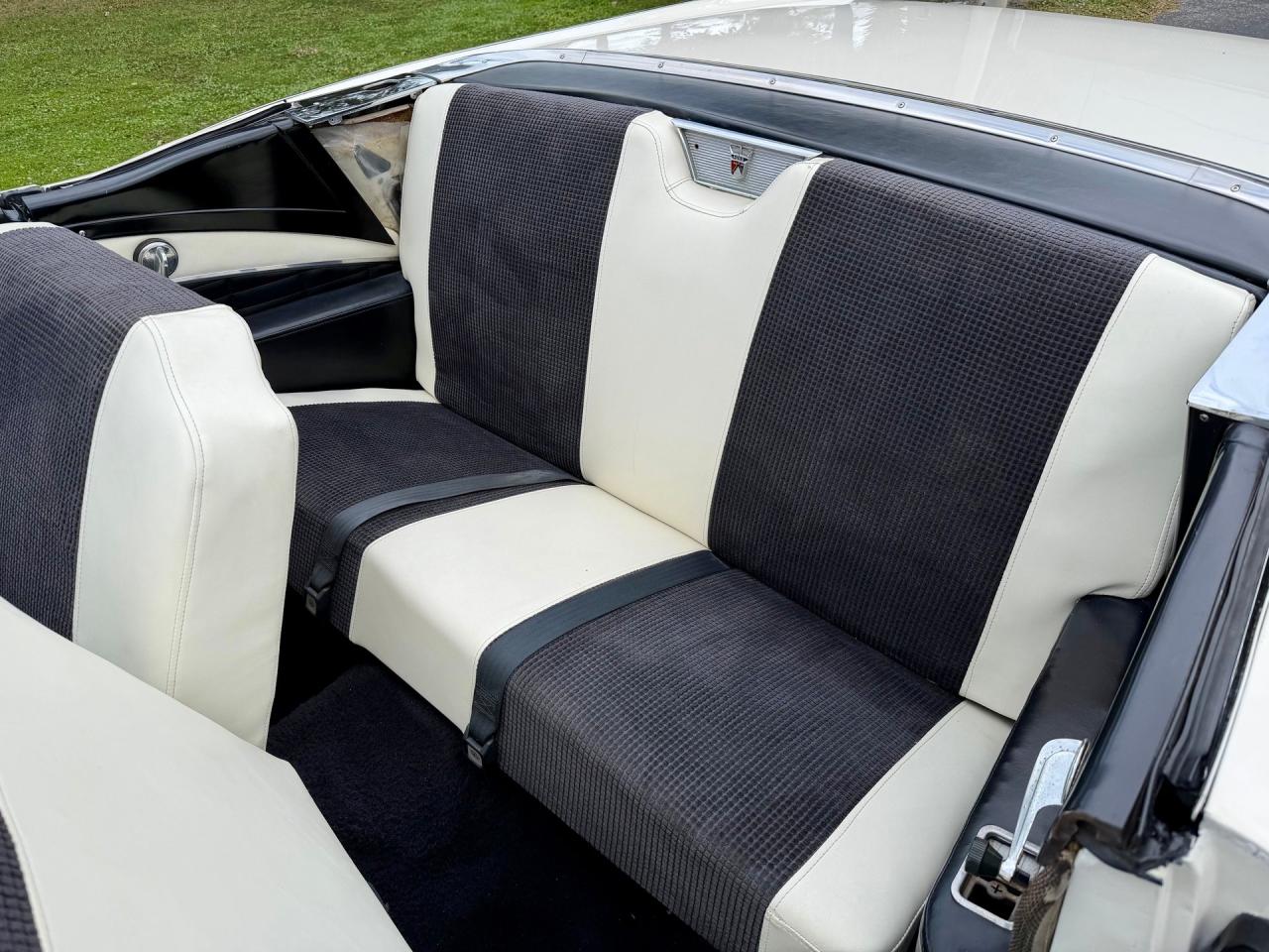 1957 Ford Fairlane Skyliner