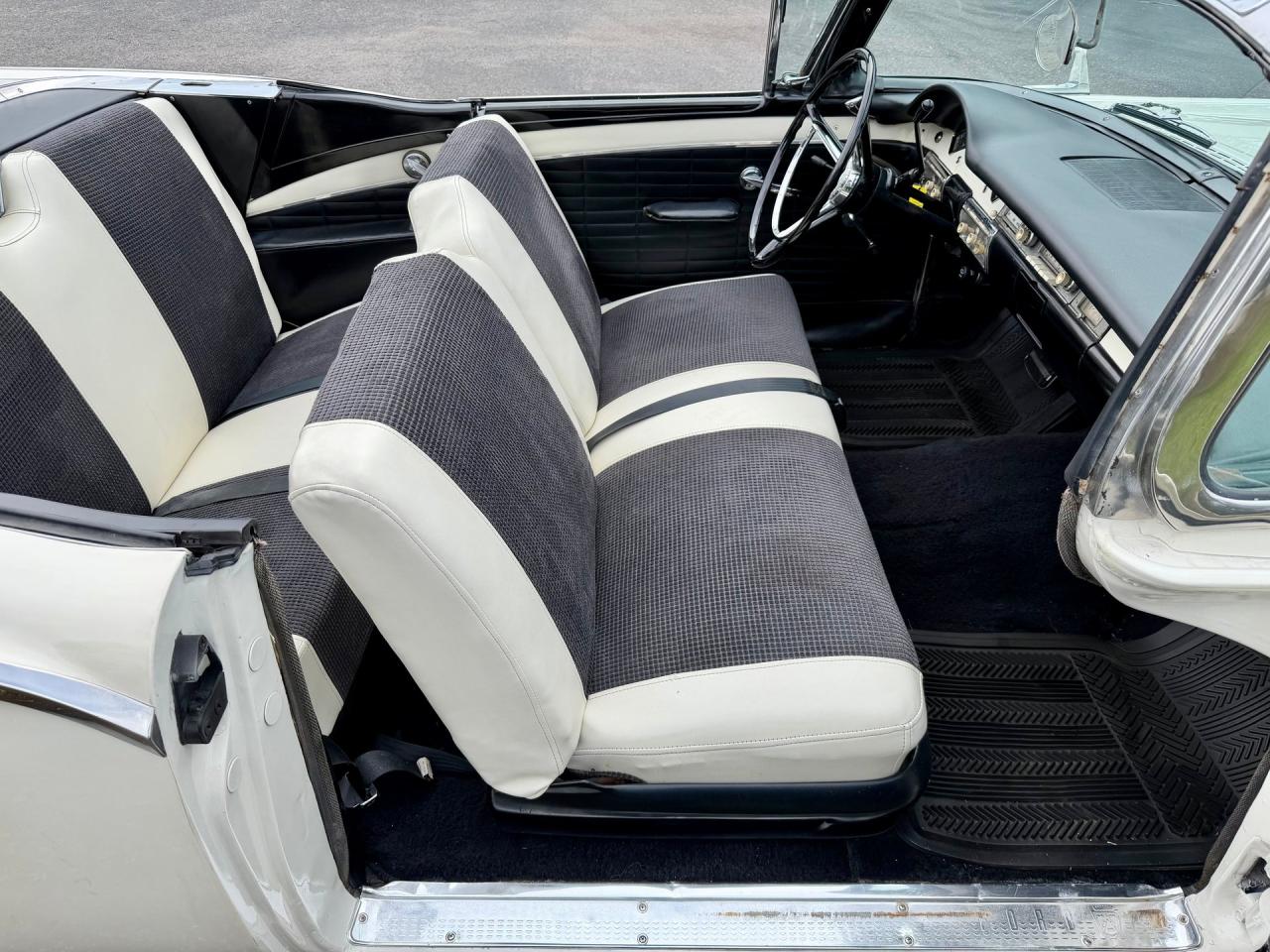 1957 Ford Fairlane Skyliner