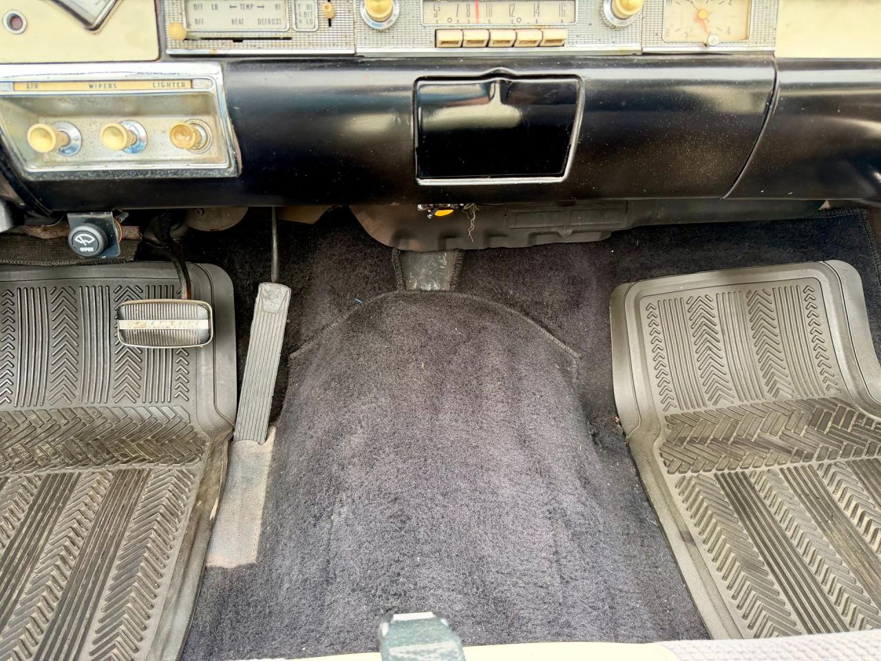 1957 Ford Fairlane Skyliner