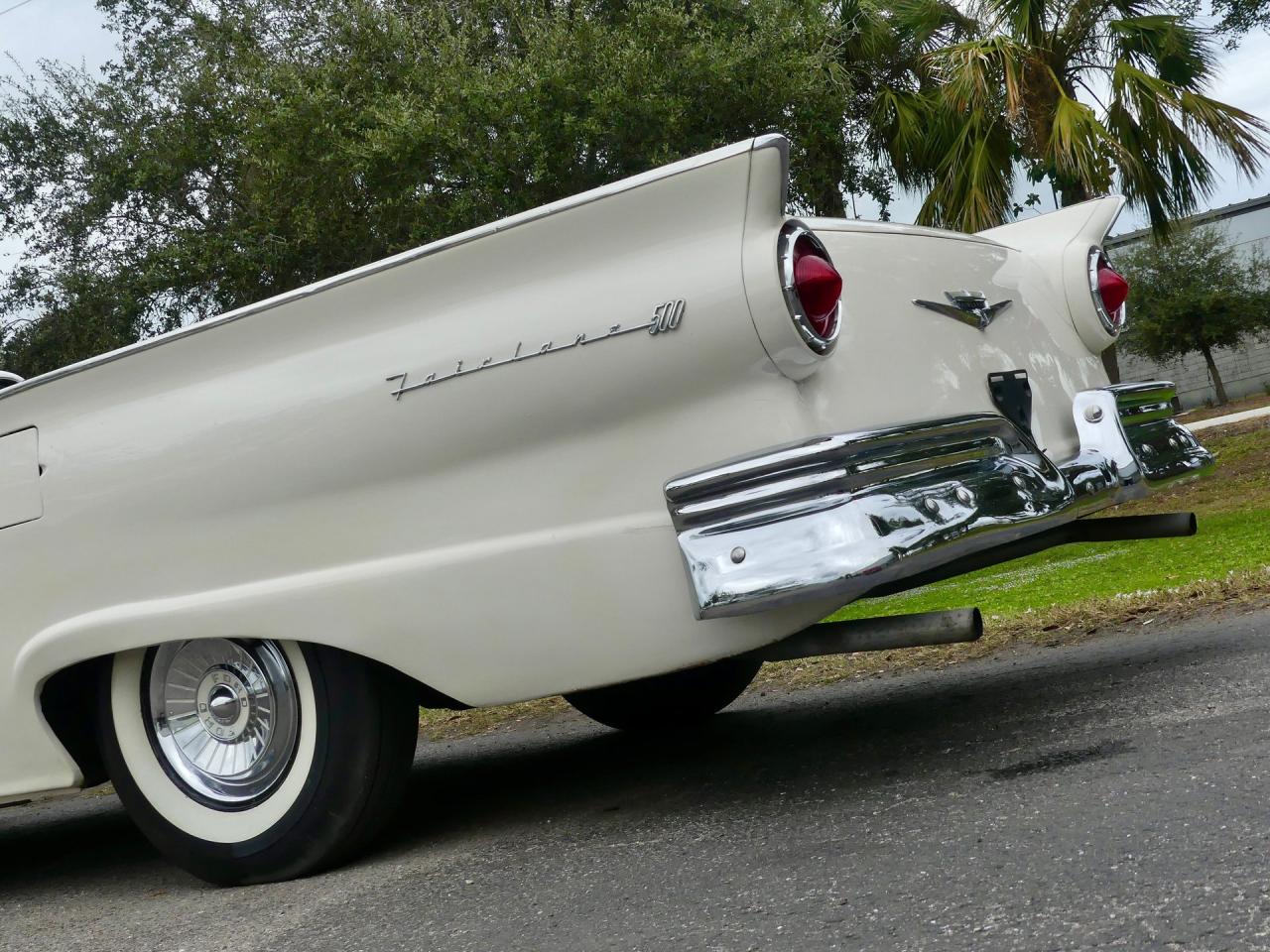 1957 Ford Fairlane Skyliner