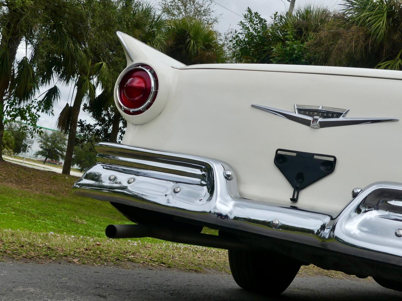 1957 Ford Fairlane Skyliner