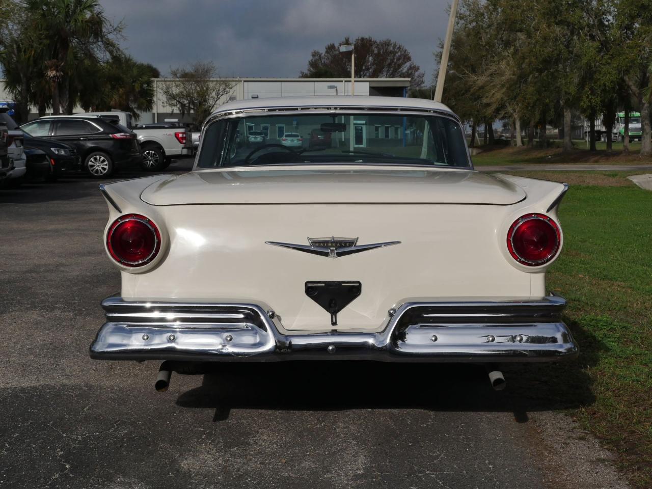 1957 Ford Fairlane Skyliner