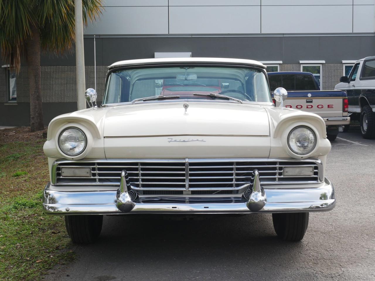 1957 Ford Fairlane Skyliner