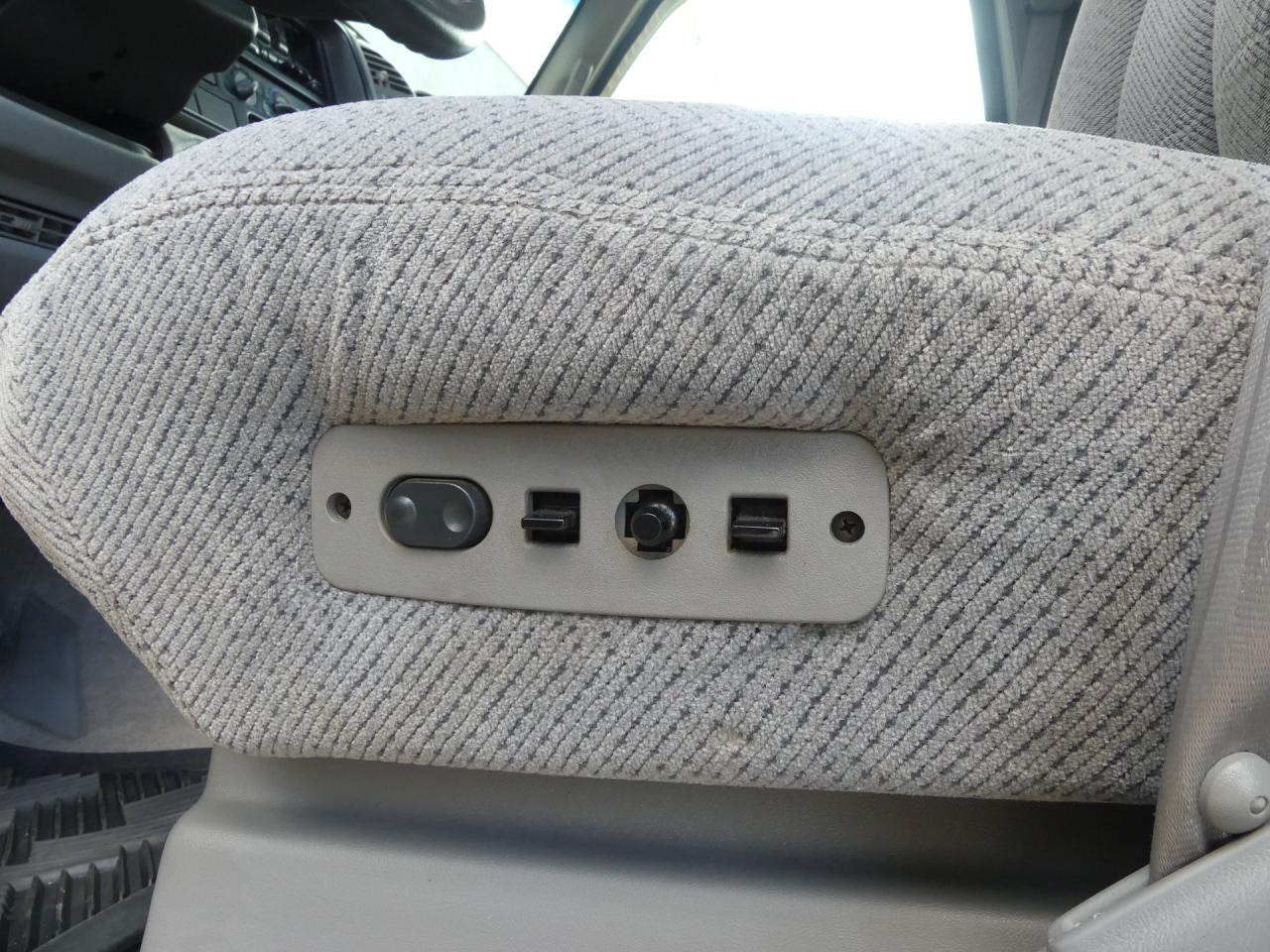 2000 Chevrolet C3500 Crew Cab Dually