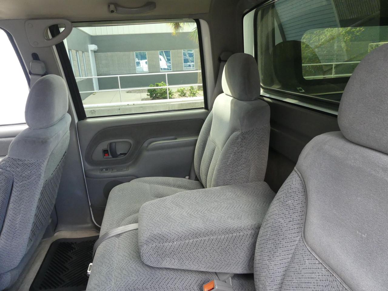 2000 Chevrolet C3500 Crew Cab Dually