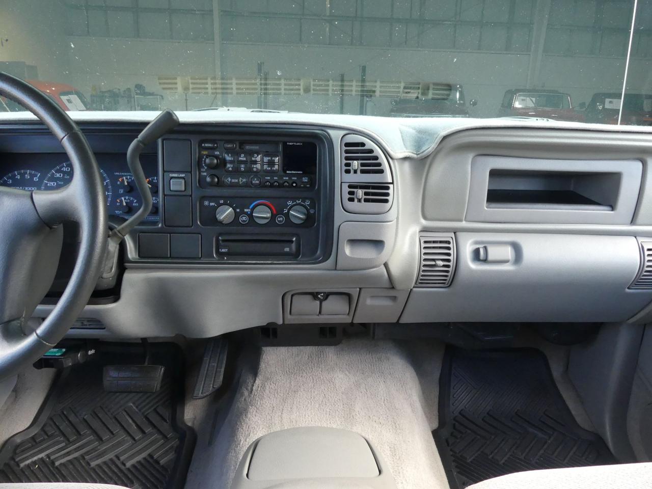 2000 Chevrolet C3500 Crew Cab Dually