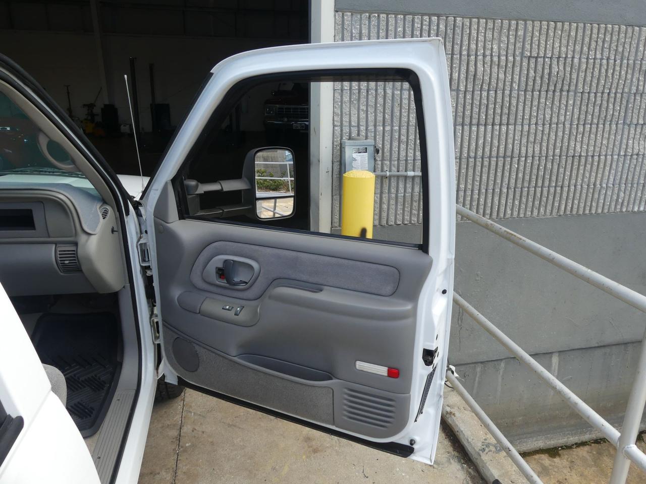 2000 Chevrolet C3500 Crew Cab Dually