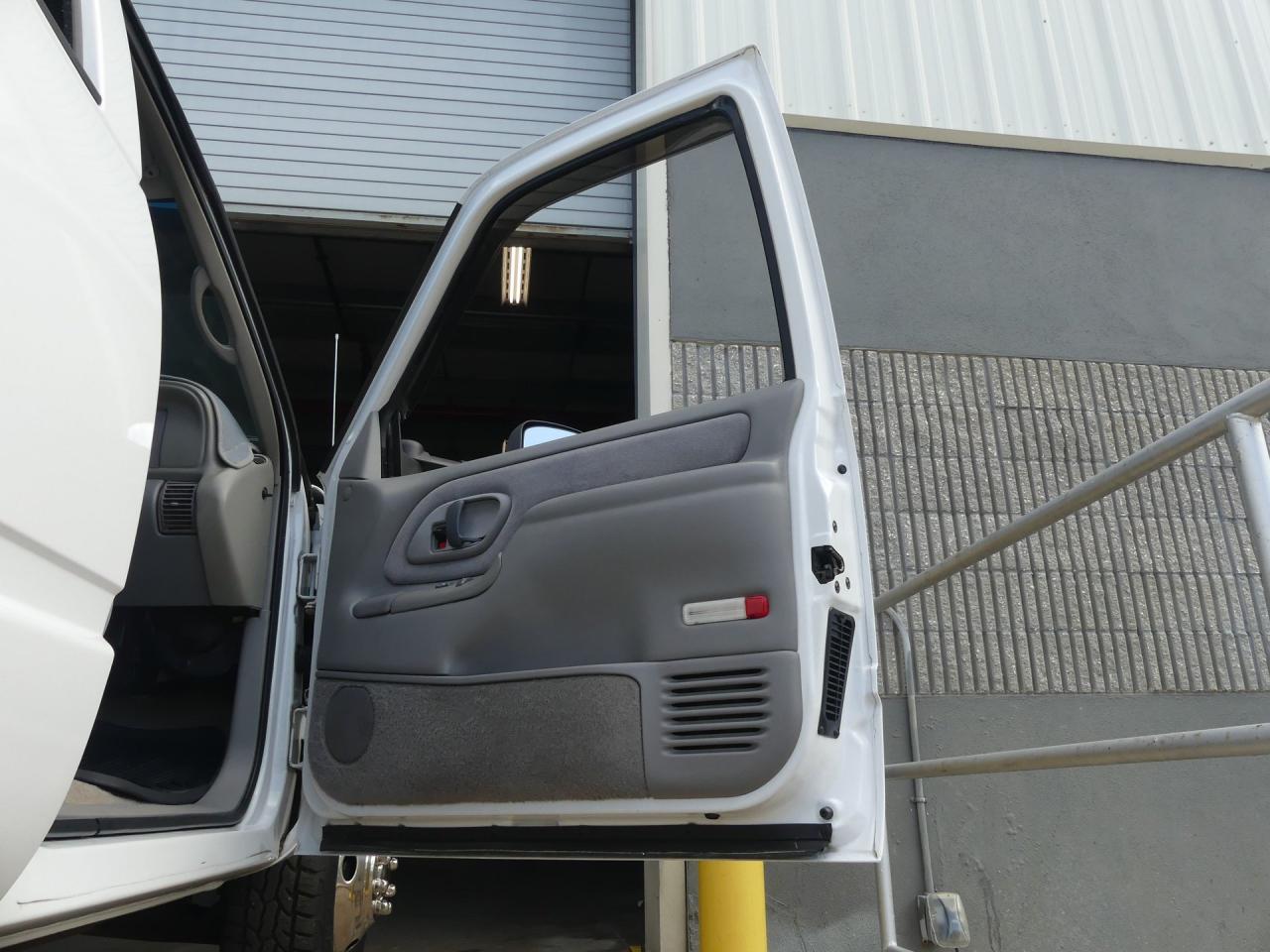 2000 Chevrolet C3500 Crew Cab Dually