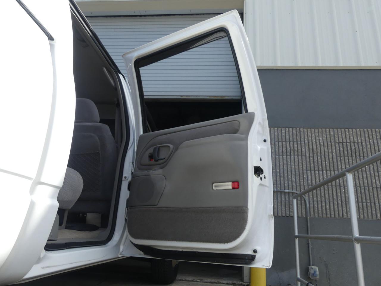 2000 Chevrolet C3500 Crew Cab Dually