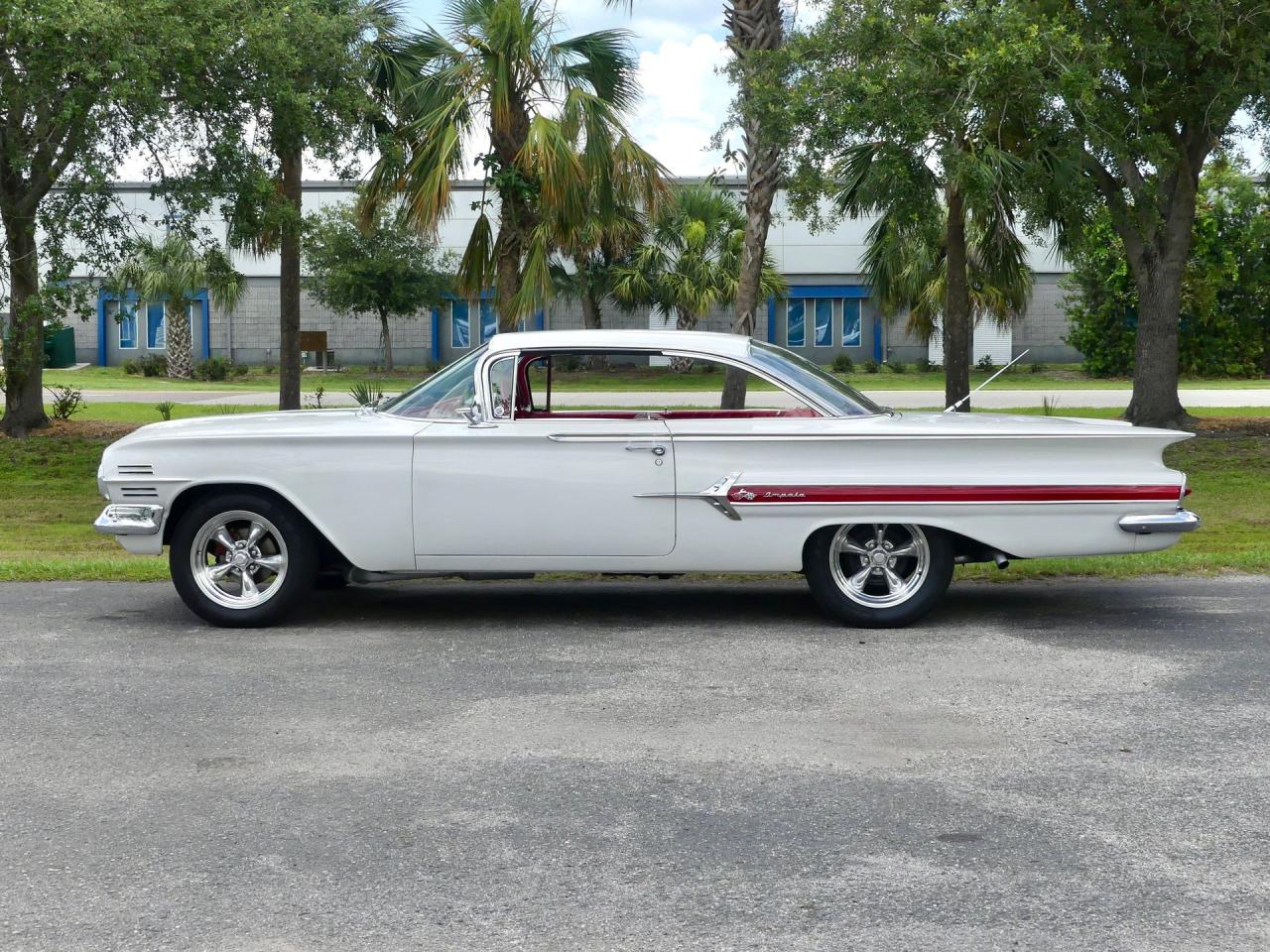 1960 Chevrolet Impala Hardtop Sport Coupe RWD