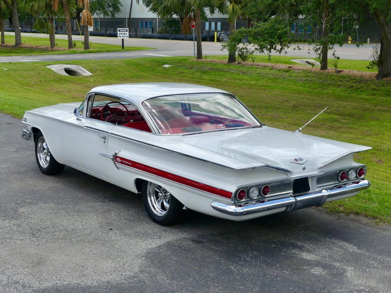 1960 Chevrolet Impala Hardtop Sport Coupe RWD
