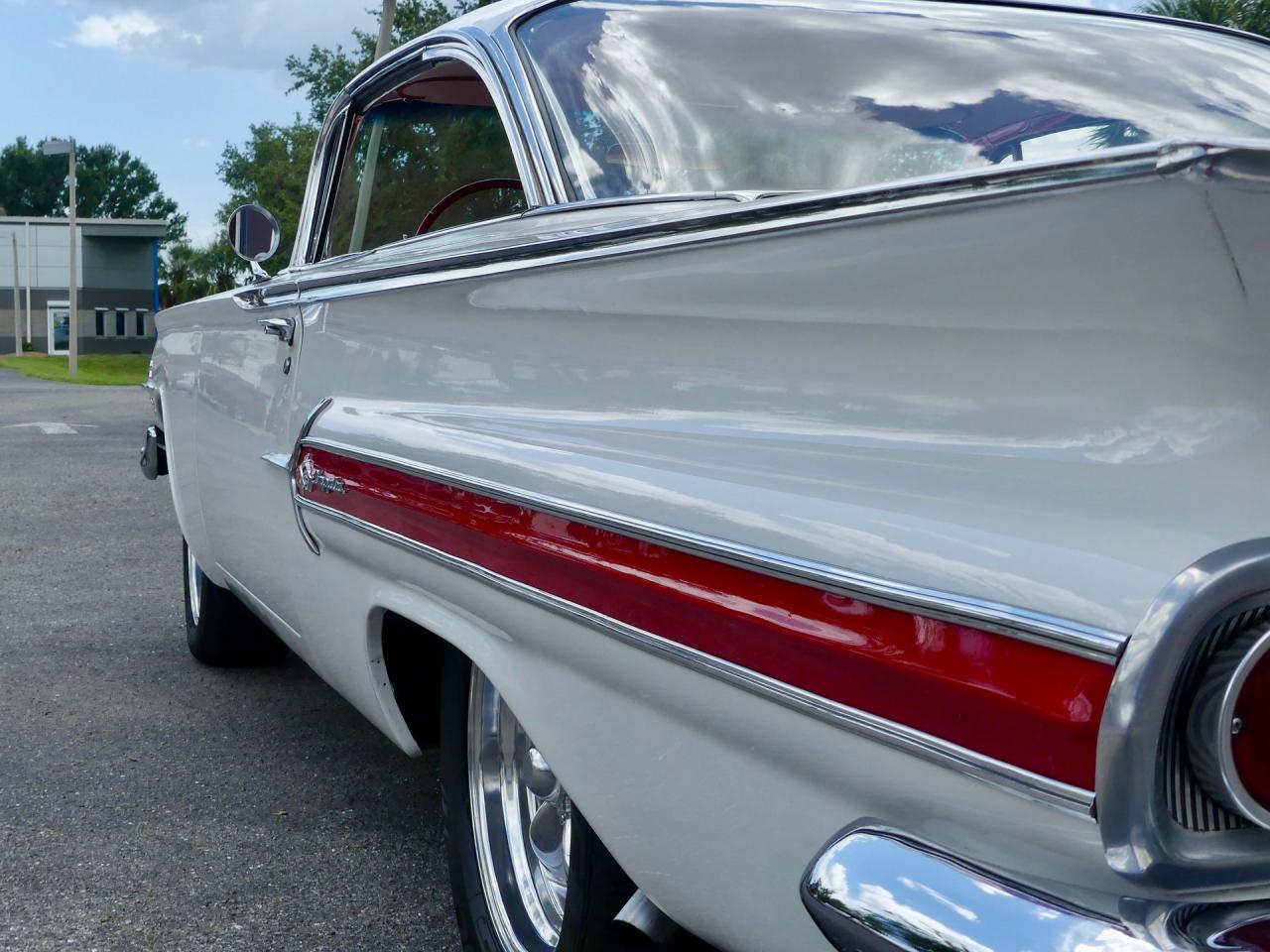 1960 Chevrolet Impala Hardtop Sport Coupe RWD