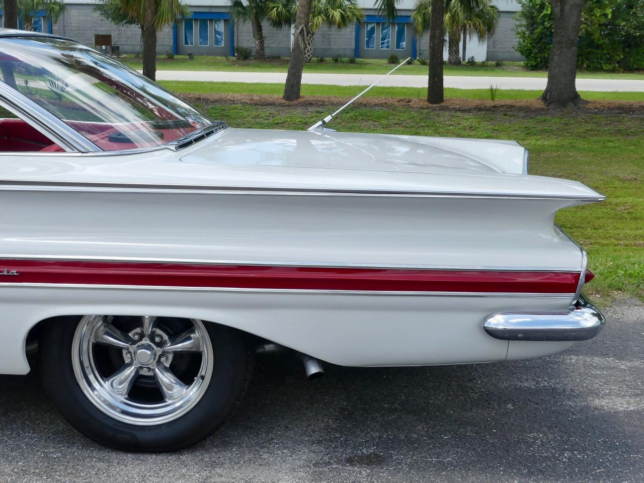 1960 Chevrolet Impala Hardtop Sport Coupe RWD