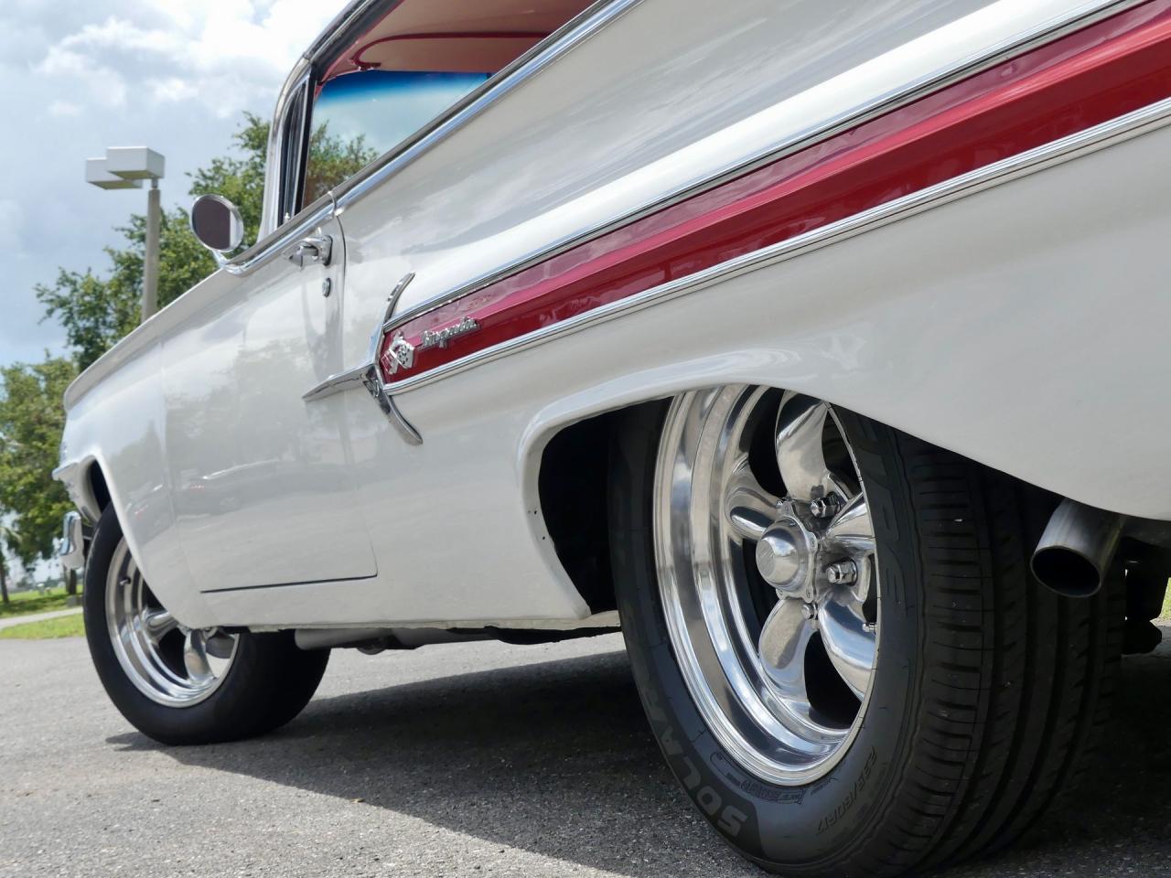 1960 Chevrolet Impala Hardtop Sport Coupe RWD