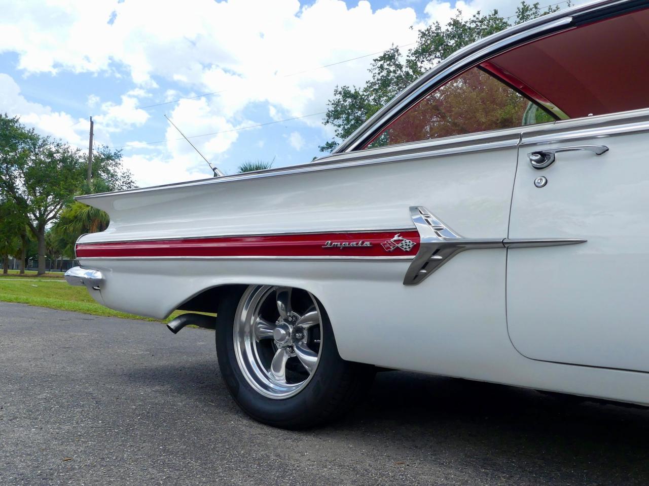 1960 Chevrolet Impala Hardtop Sport Coupe RWD