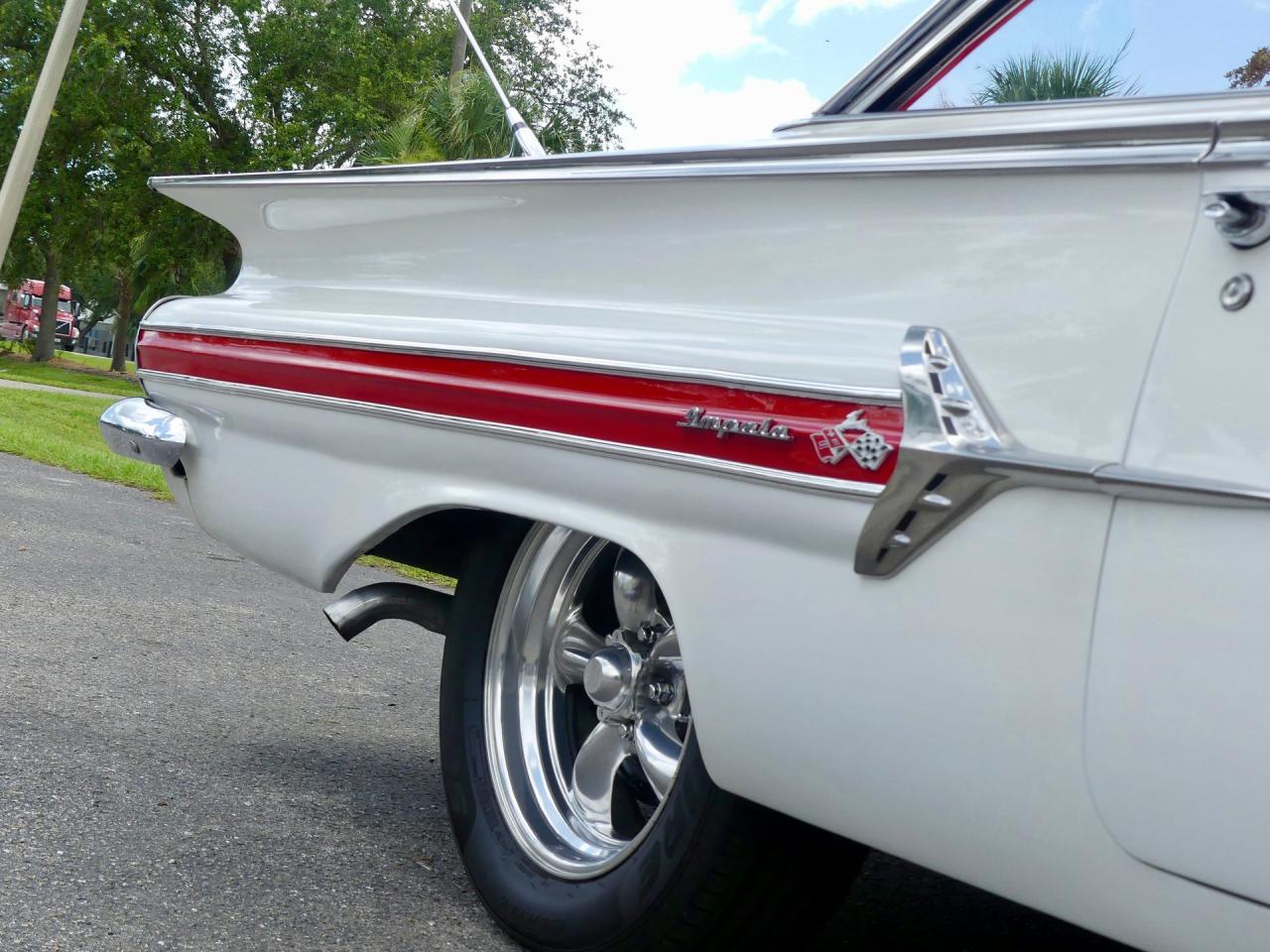 1960 Chevrolet Impala Hardtop Sport Coupe RWD