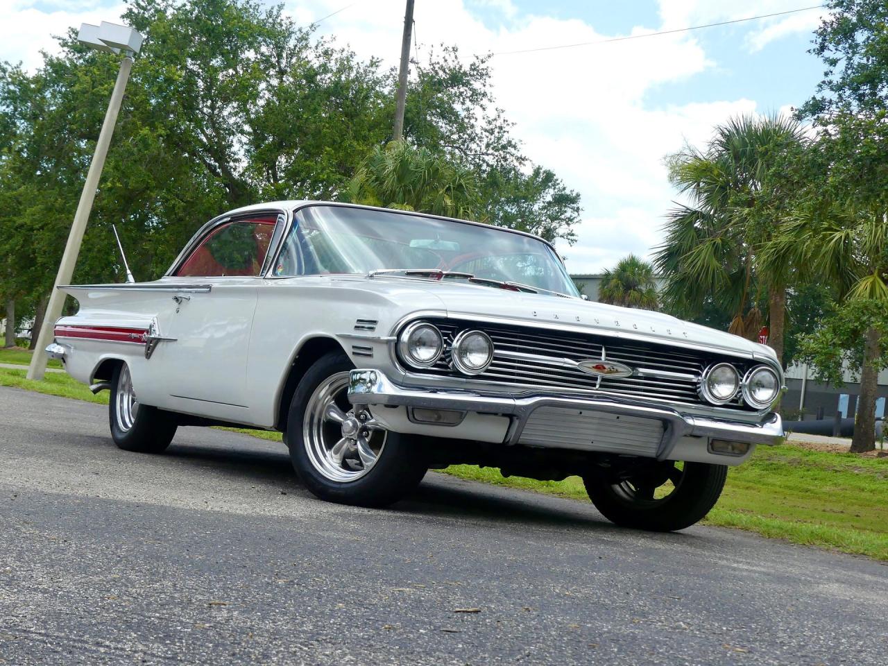 1960 Chevrolet Impala Hardtop Sport Coupe RWD