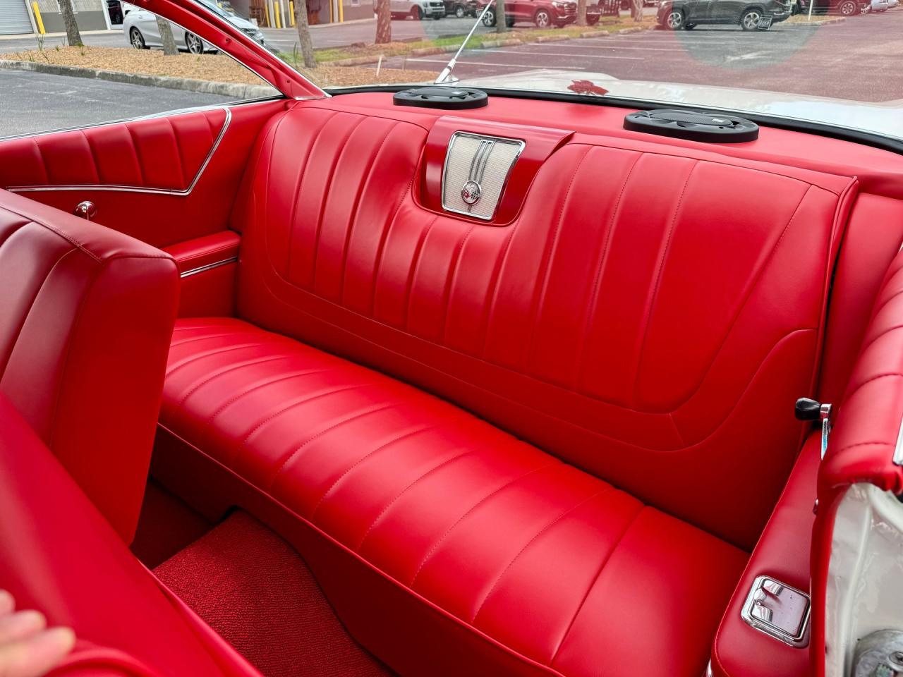 1960 Chevrolet Impala Hardtop Sport Coupe RWD