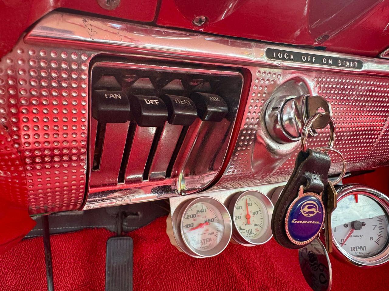 1960 Chevrolet Impala Hardtop Sport Coupe RWD