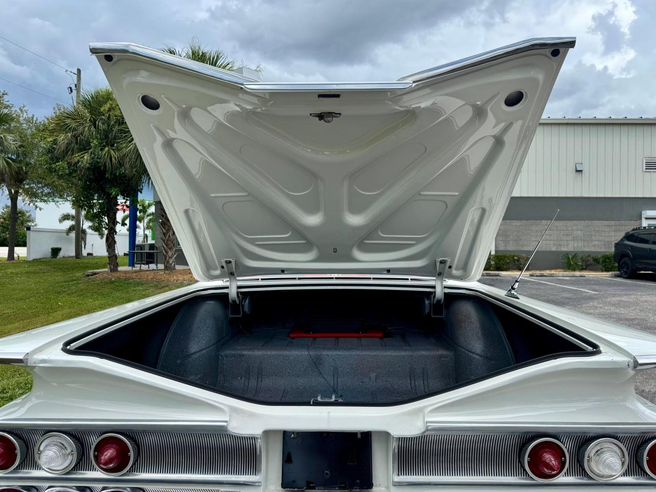 1960 Chevrolet Impala Hardtop Sport Coupe RWD