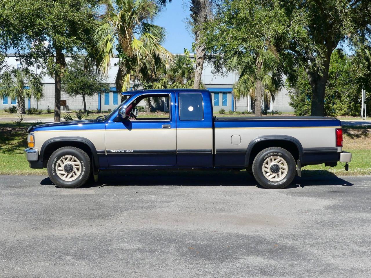 1993 Dodge Dakota LE Extended Cab
