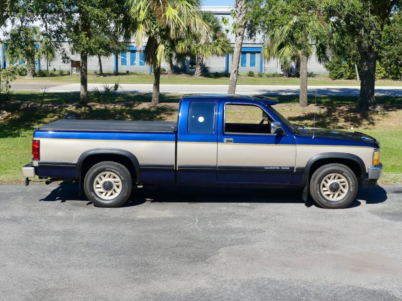 1993 Dodge Dakota LE Extended Cab