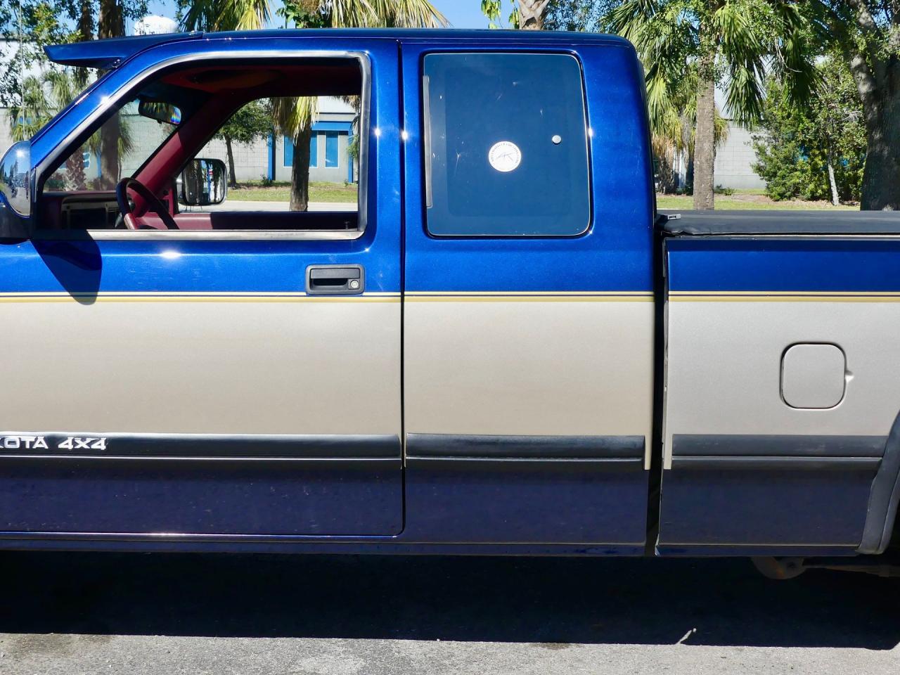 1993 Dodge Dakota LE Extended Cab