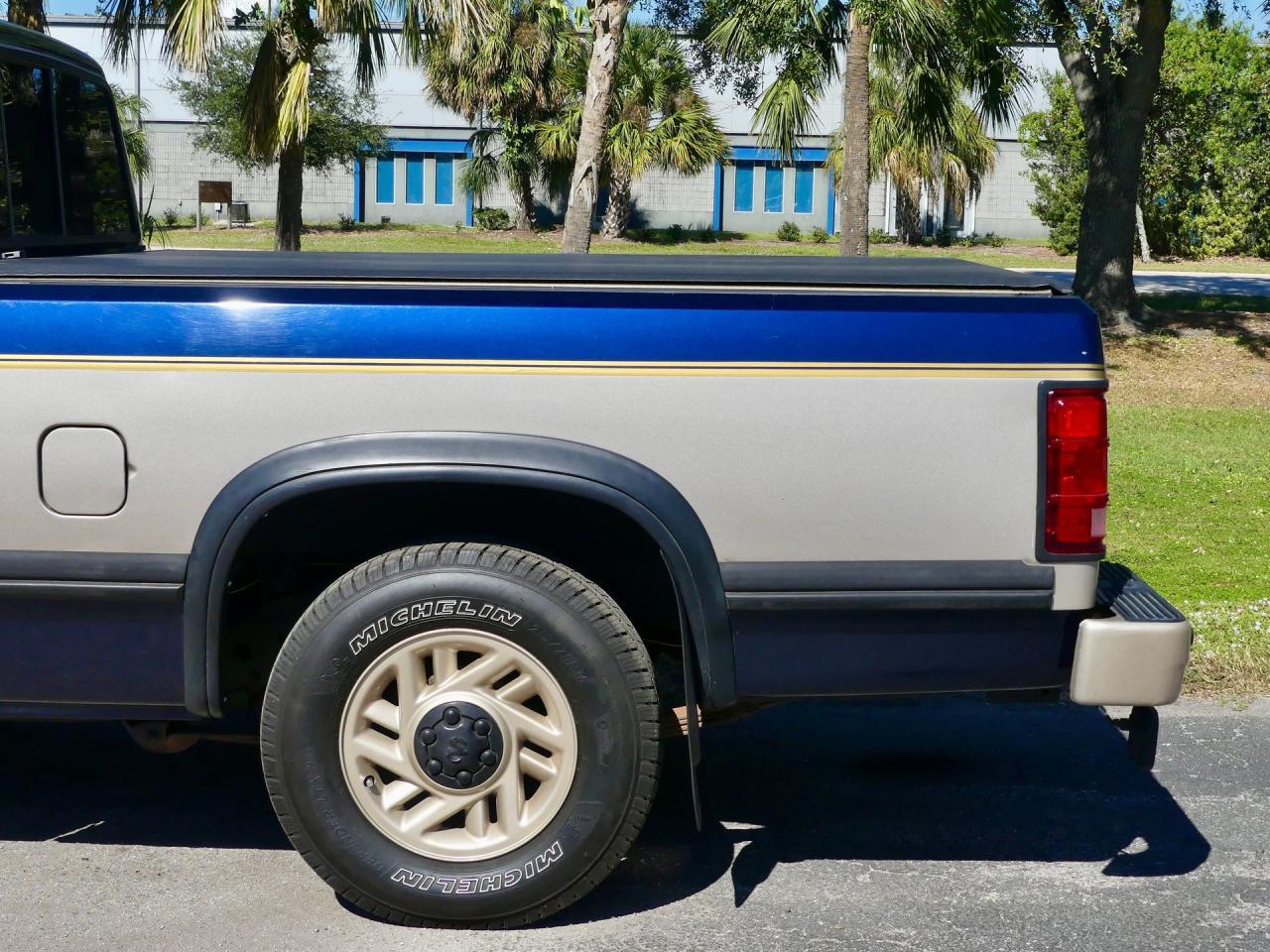 1993 Dodge Dakota LE Extended Cab