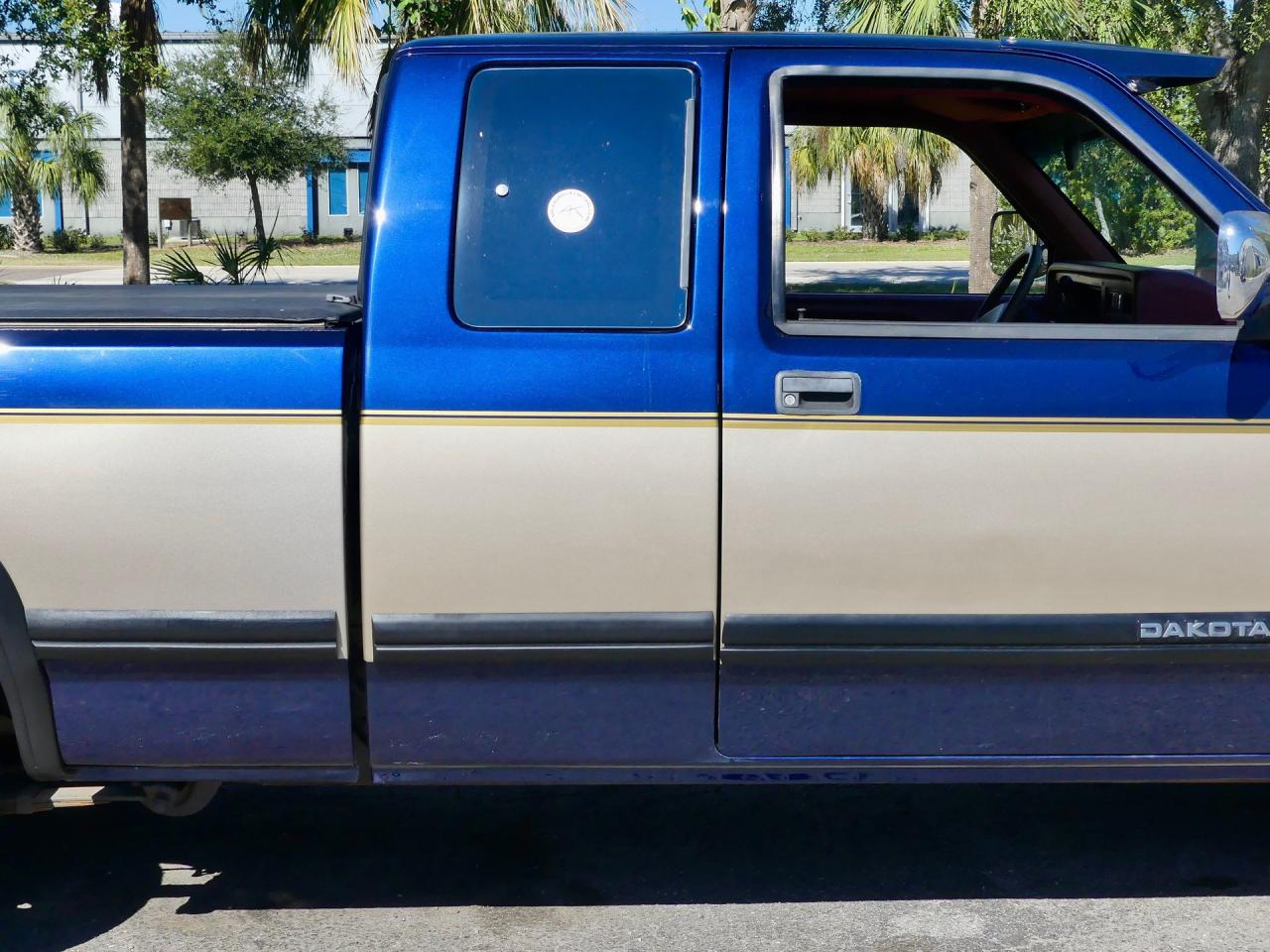 1993 Dodge Dakota LE Extended Cab