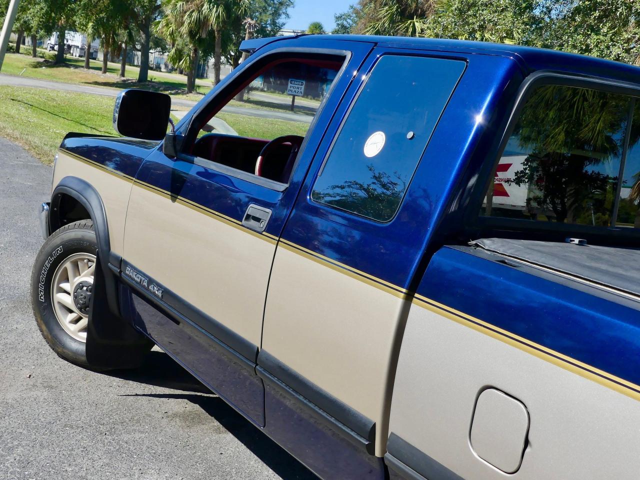 1993 Dodge Dakota LE Extended Cab