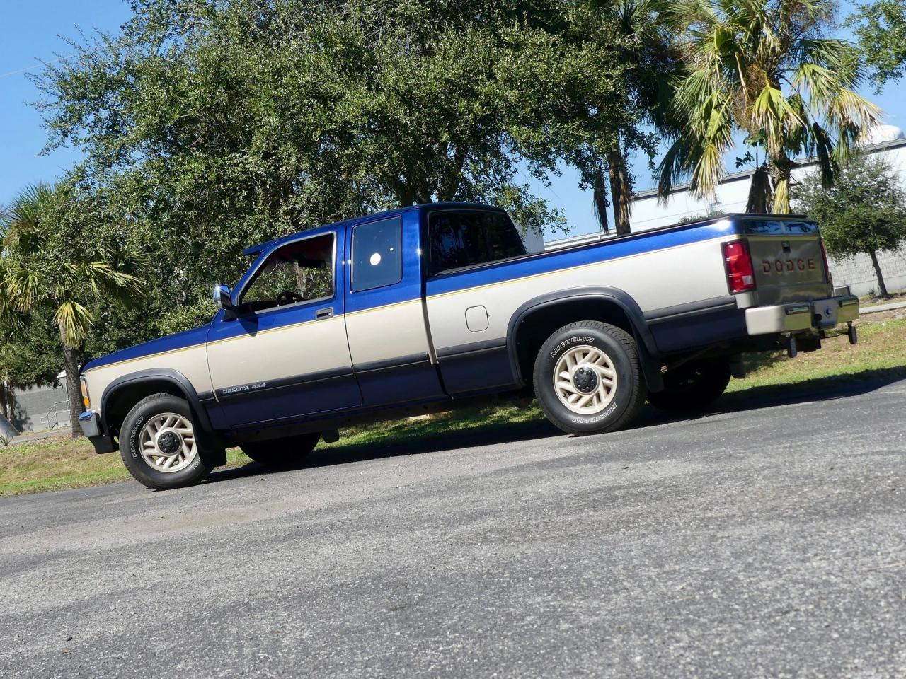 1993 Dodge Dakota LE Extended Cab