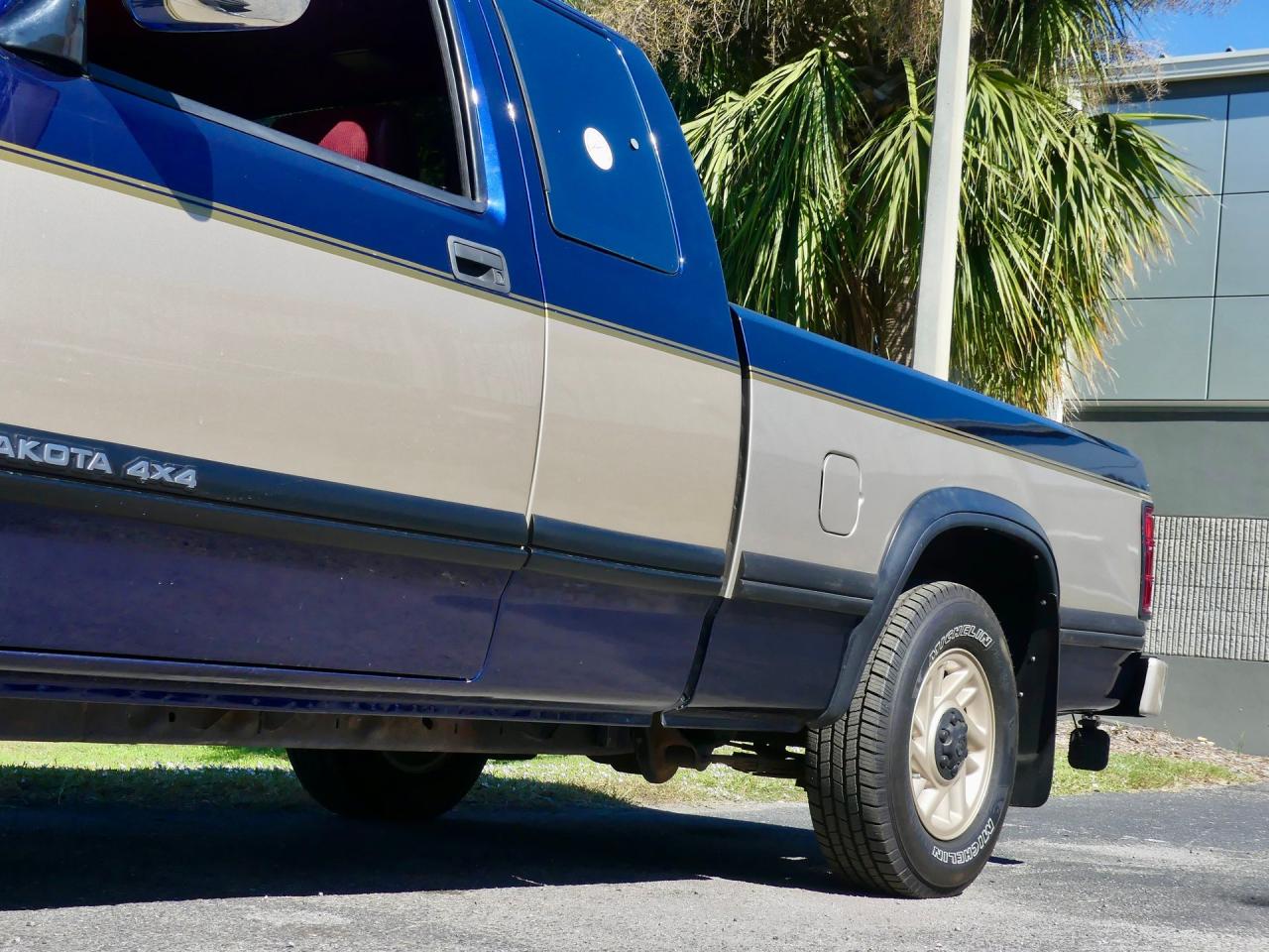 1993 Dodge Dakota LE Extended Cab