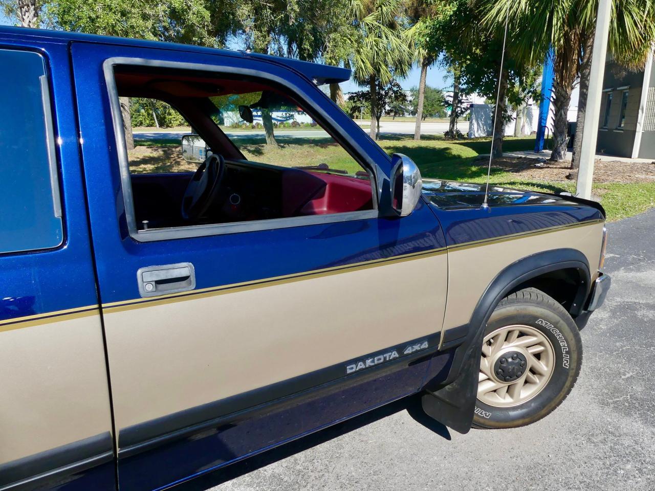 1993 Dodge Dakota LE Extended Cab